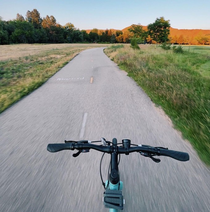 Biking as a travel option to live more sustainably