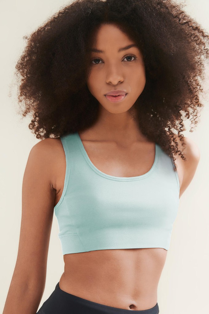 Ethical yogawear by a sustainable european brand