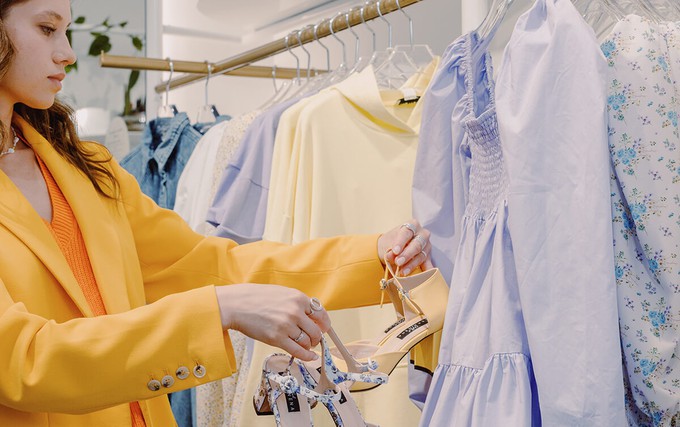 retail stage of the fashion industry