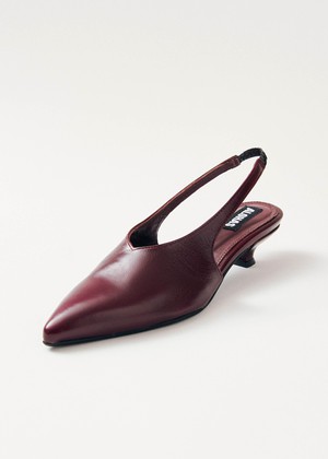 Eros Burgundy Leather Pumps from Alohas