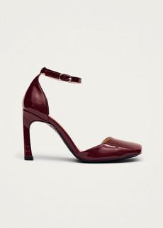 Liebe Onix Burgundy Leather Pumps via Alohas