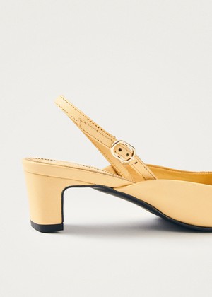 Lindy Bliss Vanilla Leather Pumps from Alohas