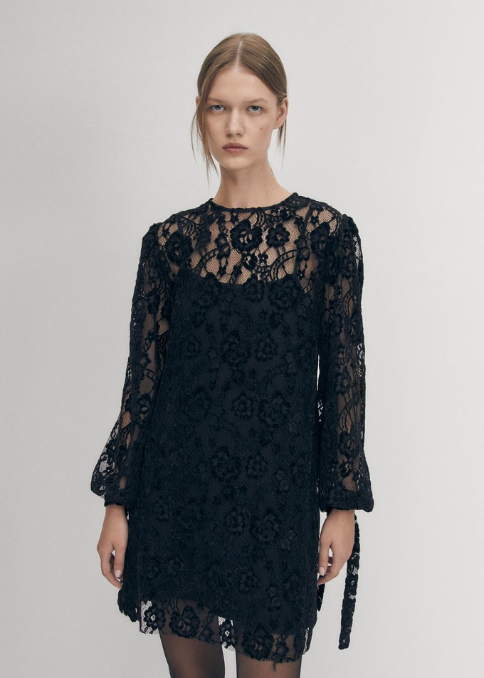 Dablon Lace Black Dress from Alohas