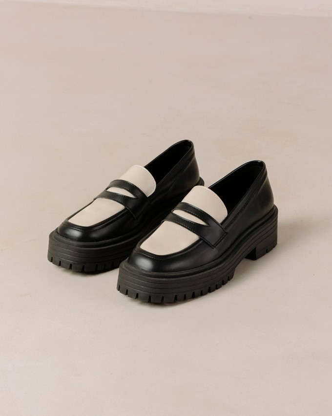 Mask Bicolor Black Vegan Leather Loafers from Alohas