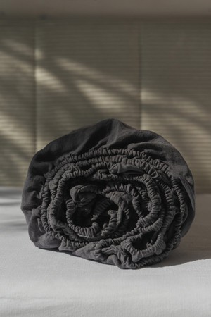 Linen fitted sheet in Charcoal from AmourLinen