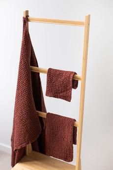 Linen waffle bath towel in Terracotta via AmourLinen