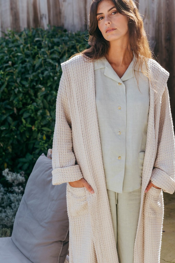 Waffle linen bathrobe SNUGGLE in Cream from AmourLinen