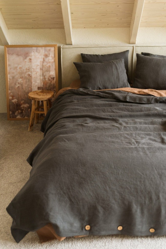 Linen bedding set in Charcoal from AmourLinen