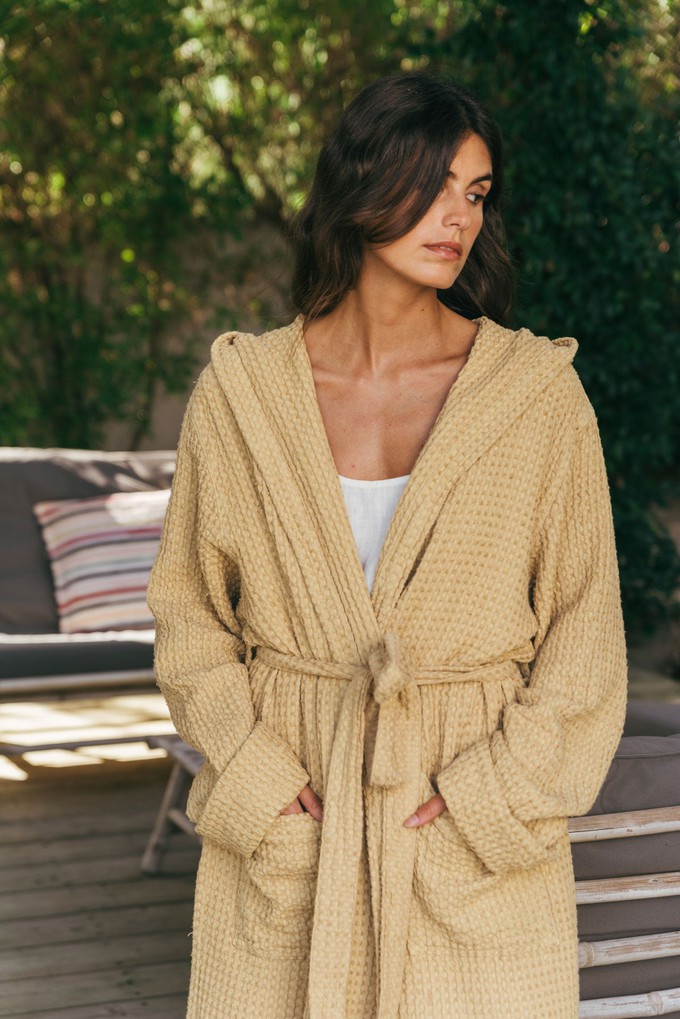 Waffle linen bathrobe SNUGGLE in Mustard from AmourLinen