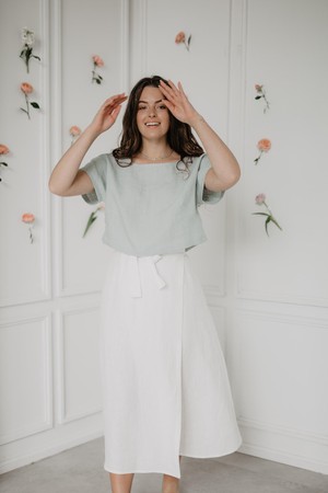 Linen crop top with buttons LISA in Dusty Lavender from AmourLinen