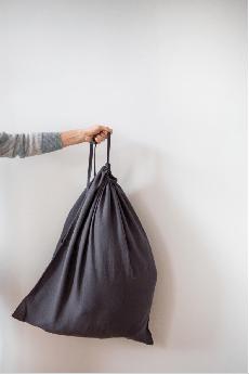 Linen laundry bag / Charcoal via AmourLinen