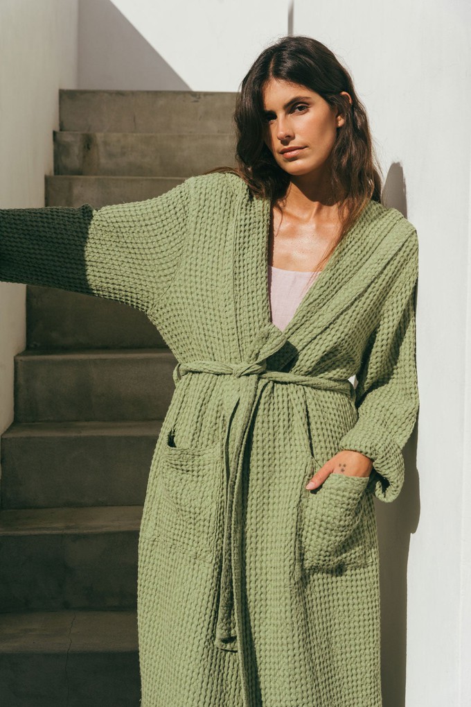 Waffle linen bathrobe SNUGGLE in Moss Green from AmourLinen