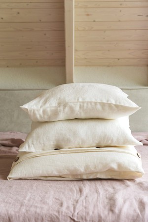 Linen bedding set in White from AmourLinen