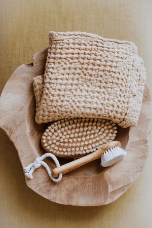 Linen waffle bath towel in Mustard from AmourLinen