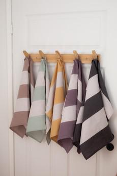 Striped linen tea towel via AmourLinen