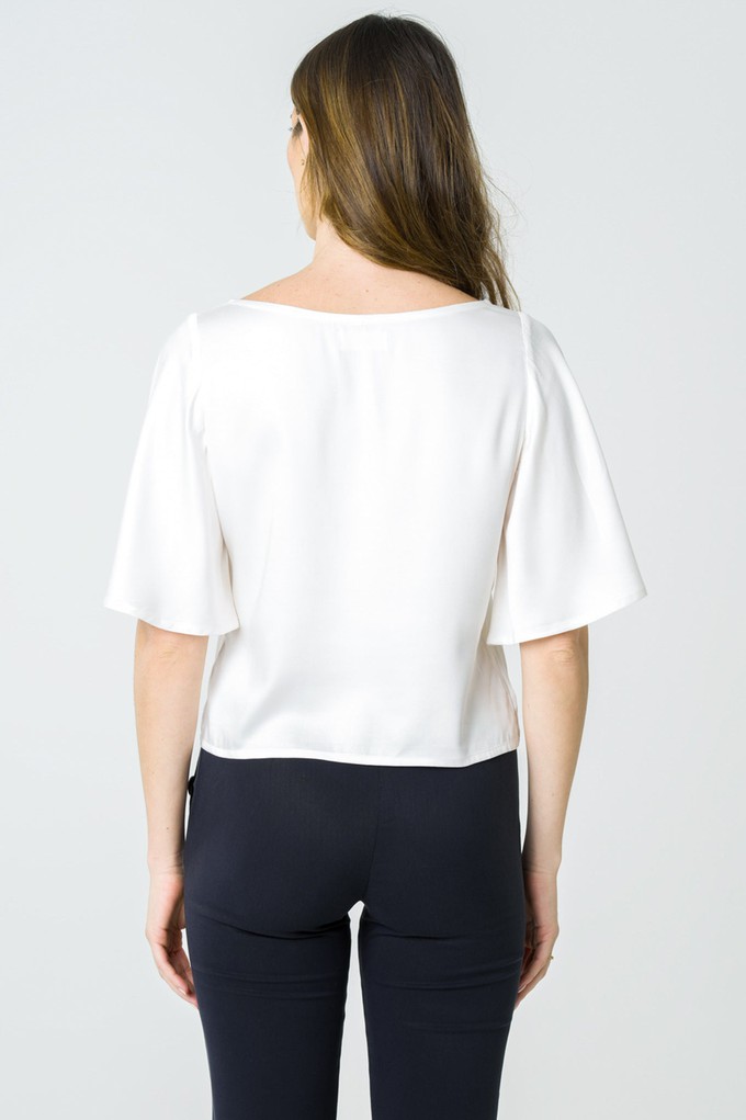 Top Violette white from avani apparel