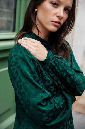 Blouse Hortensia green from avani apparel