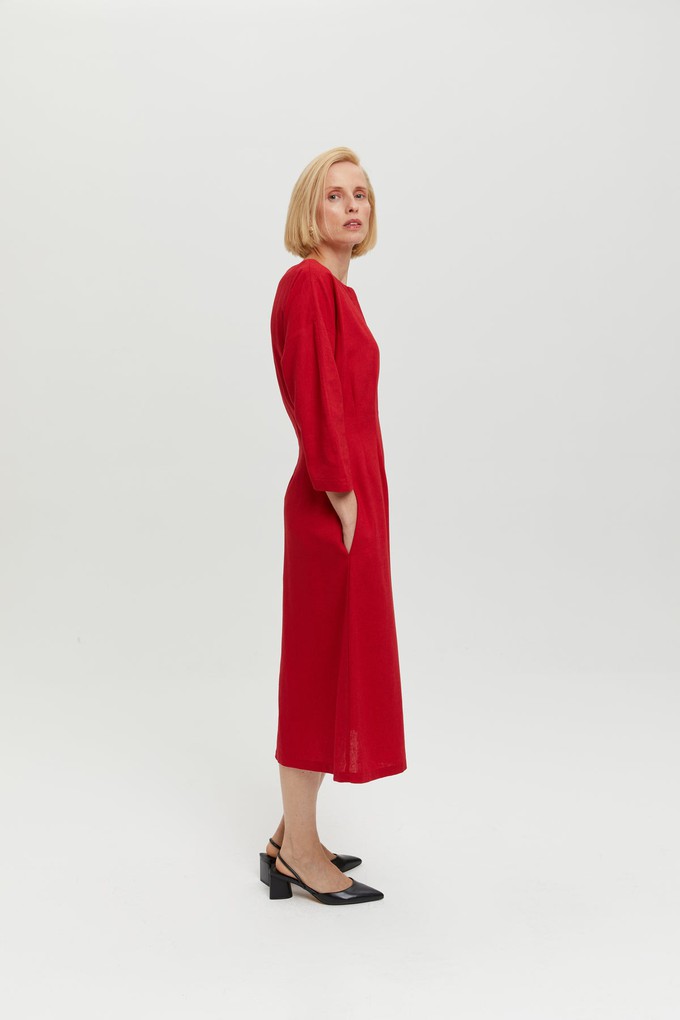 Lusin | Midi Linen Dress with Button-Front in Red from AYANI