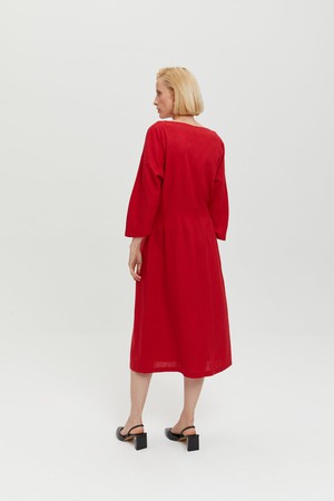 Lusin | Midi Linen Dress with Button-Front in Red from AYANI