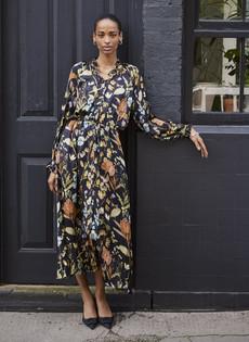 Luna Printed Long Shirt Dress via Baukjen