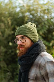 Hat N°1 - DutchMerino (S- Olive green) via BROL - Bewust Breigoed