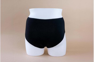 Menstrual pants Basic Plus with organic cotton from Cocoro