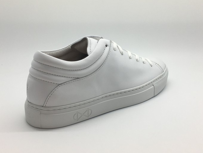 nat-2™ Sleek Low all white (W/M/X) from COILEX