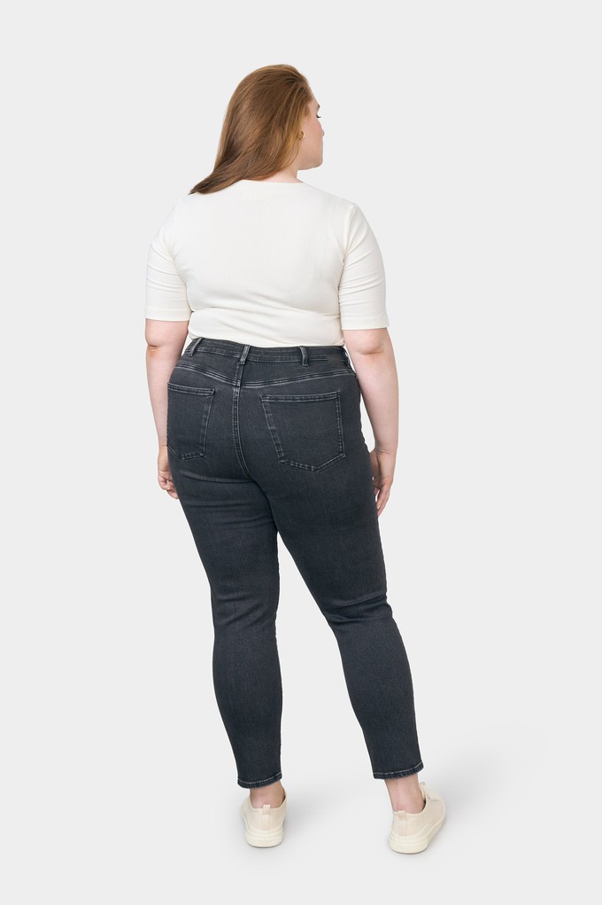 SUN UP Skinny Powerstretch - Curvy - Black Denim from DAWN Denim