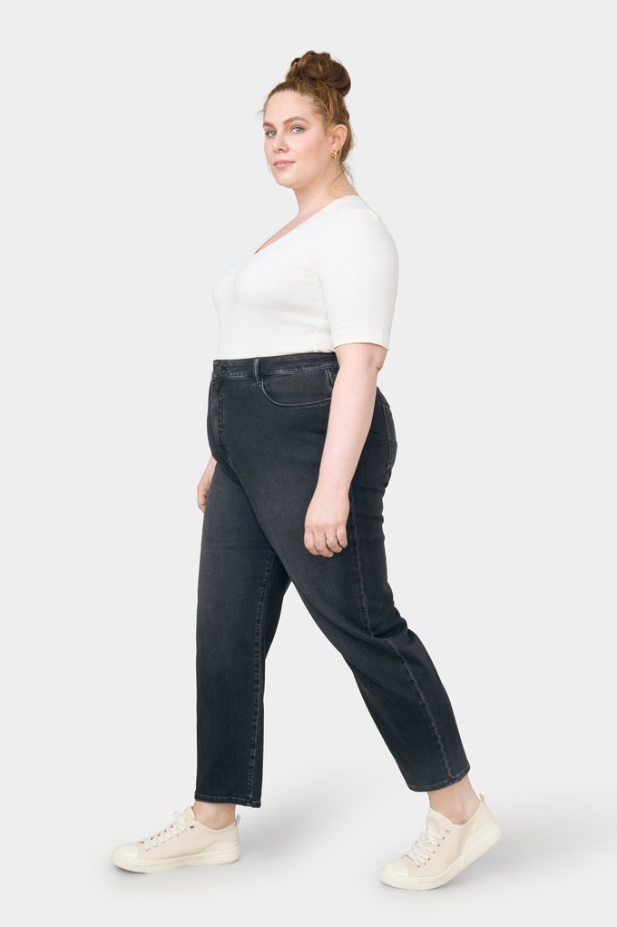 STARDUST O-Shape Soft Denim - Curvy - Black/Black from DAWN Denim