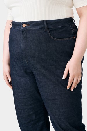 STARDUST O-Shape Soft Denim - Curvy - Dark Indigo from DAWN Denim