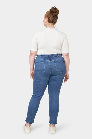 SUN UP Skinny Powerstretch - Curvy - Medium Blue from DAWN Denim