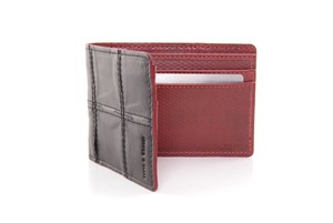 Compact Leather Wallet from Elvis & Kresse