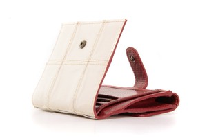 Leather Folding Purse from Elvis & Kresse