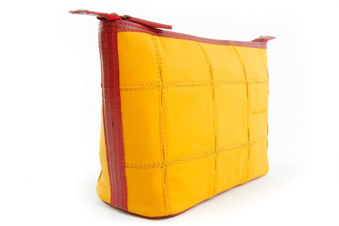 Leather Cosmetics Case / Toiletry Bag from Elvis & Kresse