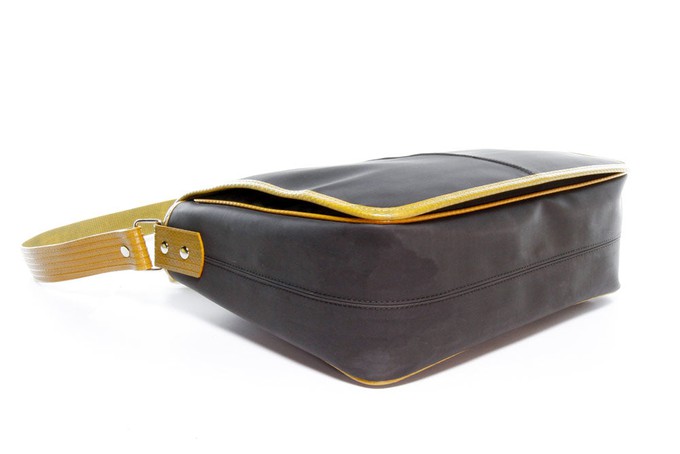 Messenger Bag from Elvis & Kresse