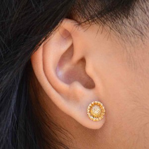 Zilveren studs met bronzen zonnebloem from Fairy Positron