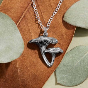 Silver necklace chanterelle from Fairy Positron