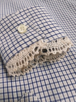 The "bOaN series" Blue dark Gingham Shirt - Antique Lace collar-cuffs from Fitolojio Workshop