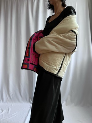 The "MAGENTA  - OFF WHITE" Reversible Blanket Made Jacket - M (Fit XS/S to M/L) from Fitolojio Workshop