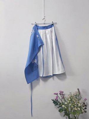 MELIDIA: Wrap Skirt in Blue / White Embroidery tablecloths mix - One size from Fitolojio Workshop