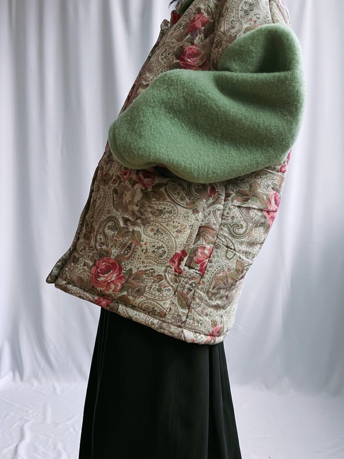 The "ROSES - PISTACHIO GREEN " Blankets Made - Collar COAT - L from Fitolojio Workshop