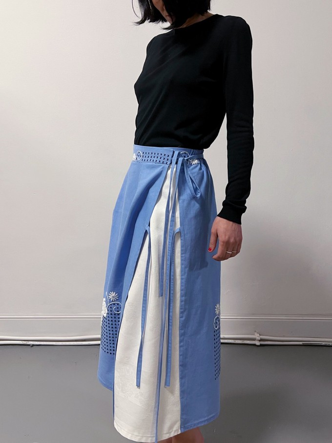 MELIDIA: Wrap Skirt in Blue / White Embroidery tablecloths mix - One size from Fitolojio Workshop