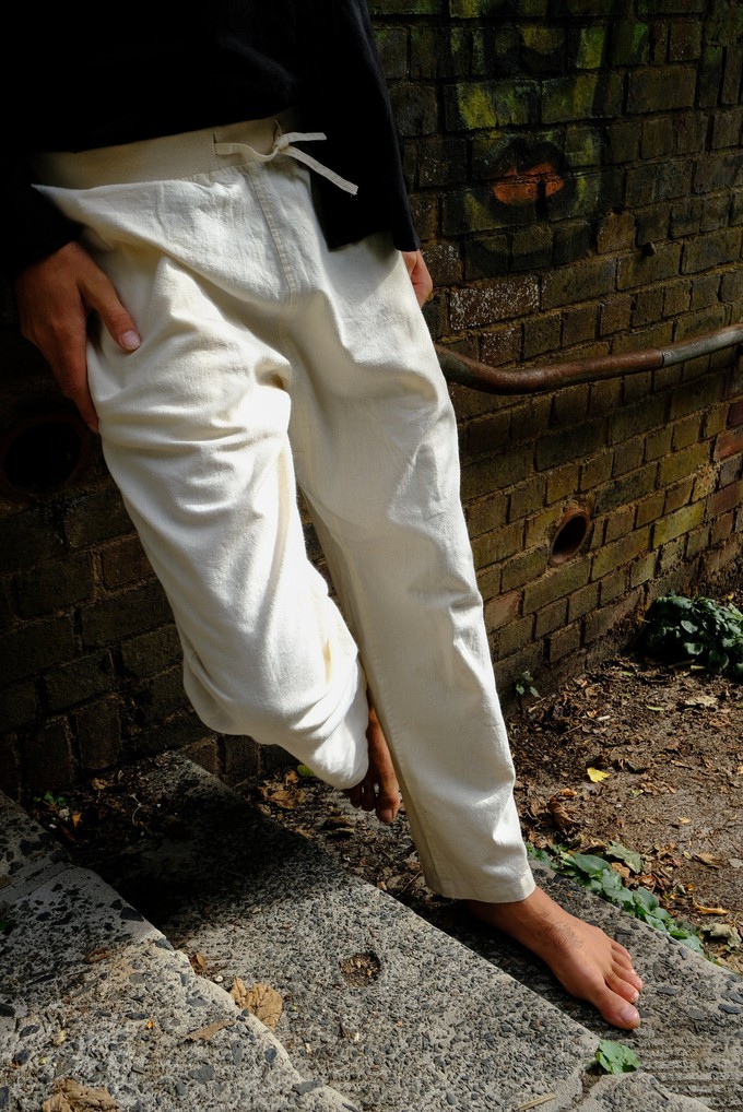 maya – linen tapered pants navy blue - Zebein India | Linen Drama