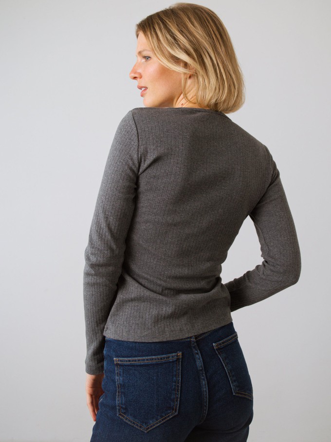 Ribbed longsleeve from Honest Basics