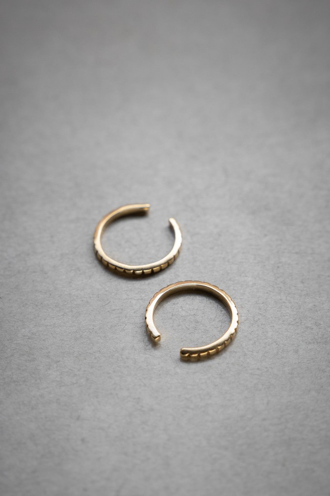 Ear Cuff Ring Bahut Brass from Jyoti - Fair Works