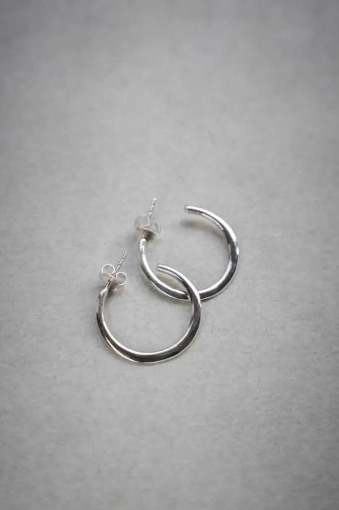 Hoop earrings Aadha silver from Jyoti - Fair Works