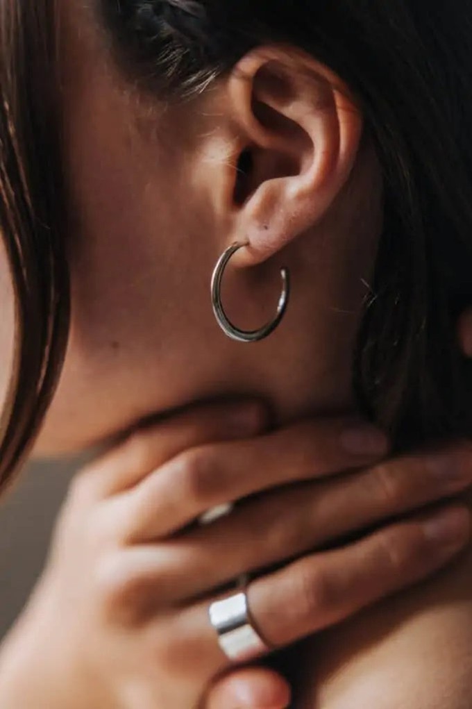 Hoop earrings Aadha silver from Jyoti - Fair Works