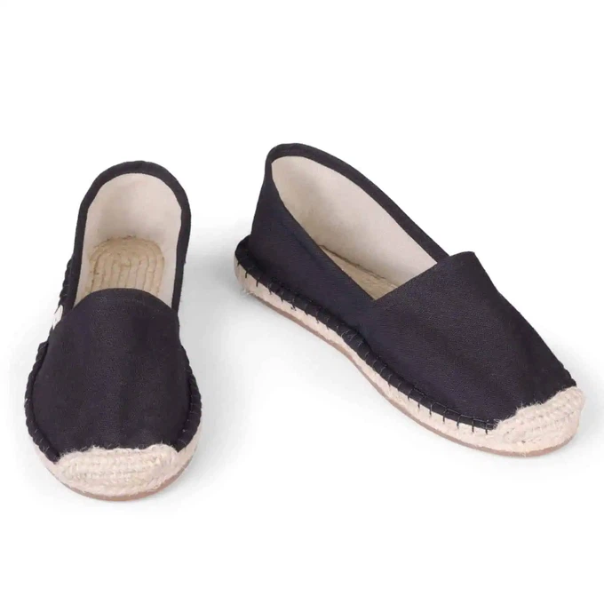 Jet Black Klassische Espadrilles für Damen from Kingdom of Wow!