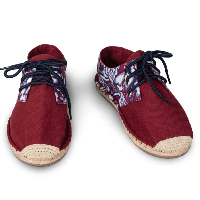 Rote Desert Lace Up Espadrilles für Frauen from Kingdom of Wow!