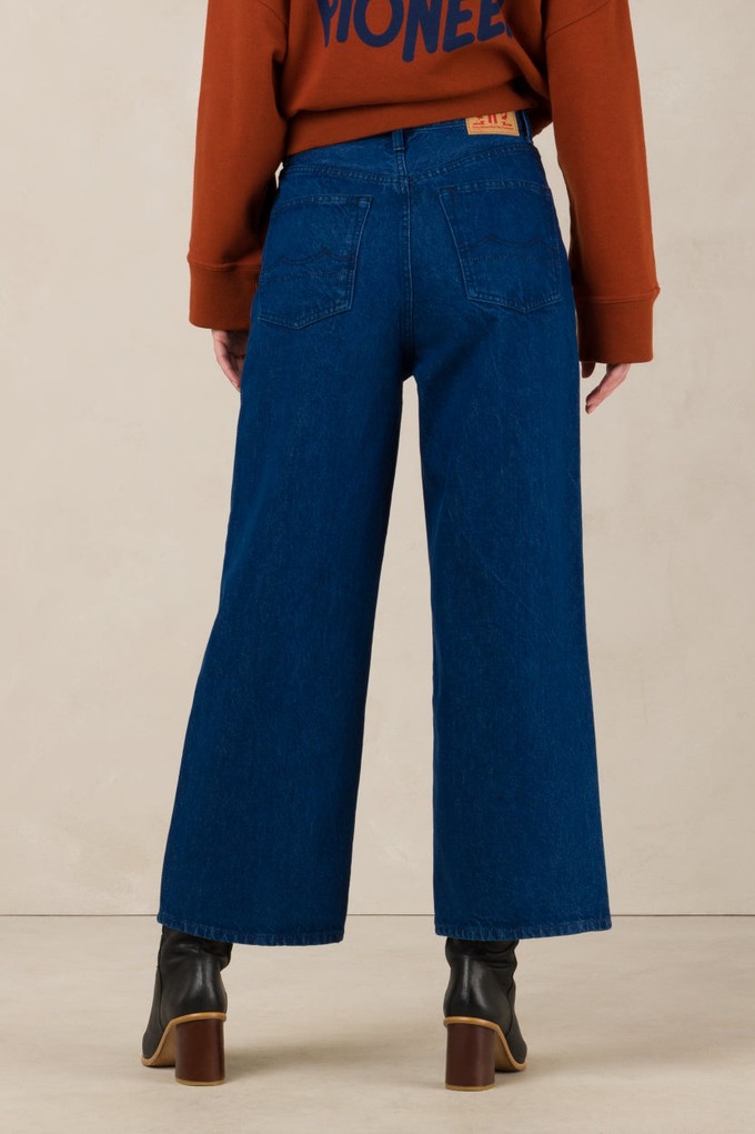 ELISABETH CROPPED | STANLEY SPACE BLUE RINSE from Kings of Indigo